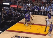 AYX-蒂姆连续十二场比赛得分超过高光表现，雄鹿挑战极限！的简单介绍