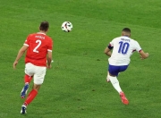 AYX-关于姆巴佩回归赛场，精彩发挥首场状态亮眼，勇士观众沸腾！的信息