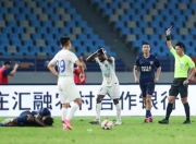 AYX-乒乓球热身赛焦点战：河套雄狮队读秒扳平海滨雷豹队，客场强势带走胜利。赛后更衣室沸腾的简单介绍